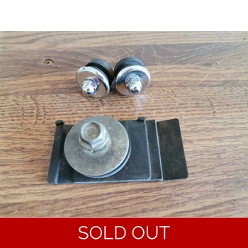 1985-86 Honda VF700C VF750C Magna Fuel Tank Mounting Dampers 17611-MK3-000 17613-MK3-000